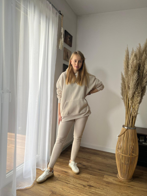 Komplet dresowy (bluza + legginsy) Komplet dresowy (bluza + legginsy)