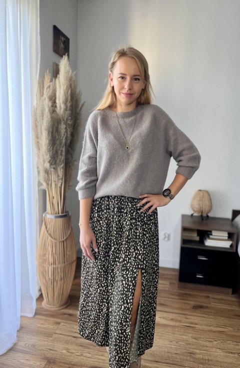 Spódnica z rozcięciem