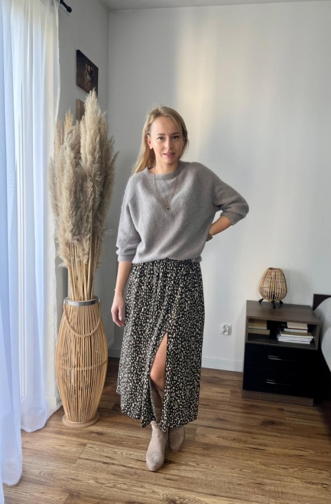 Spódnica z rozcięciem