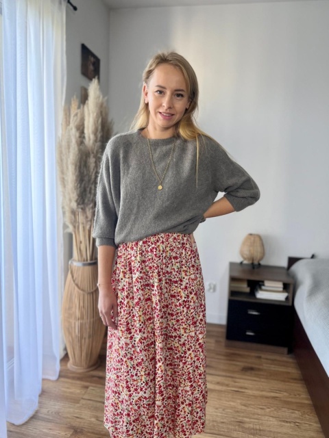 Spódnica z rozcięciem